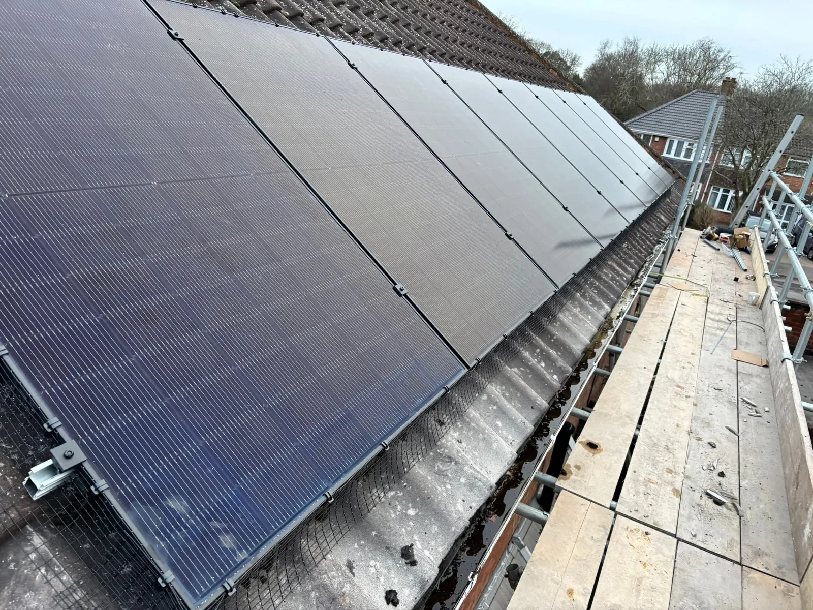 Solar panels on a home roof in Solihull: 15 panels, 7.125 kWp