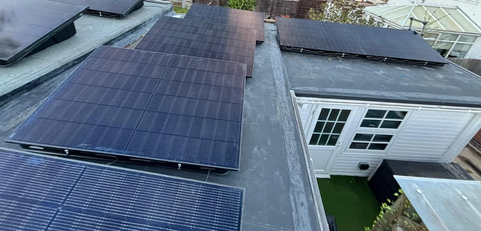 Solar panels on a home roof in Leicestershire: 20 panels, 9.5 kWp