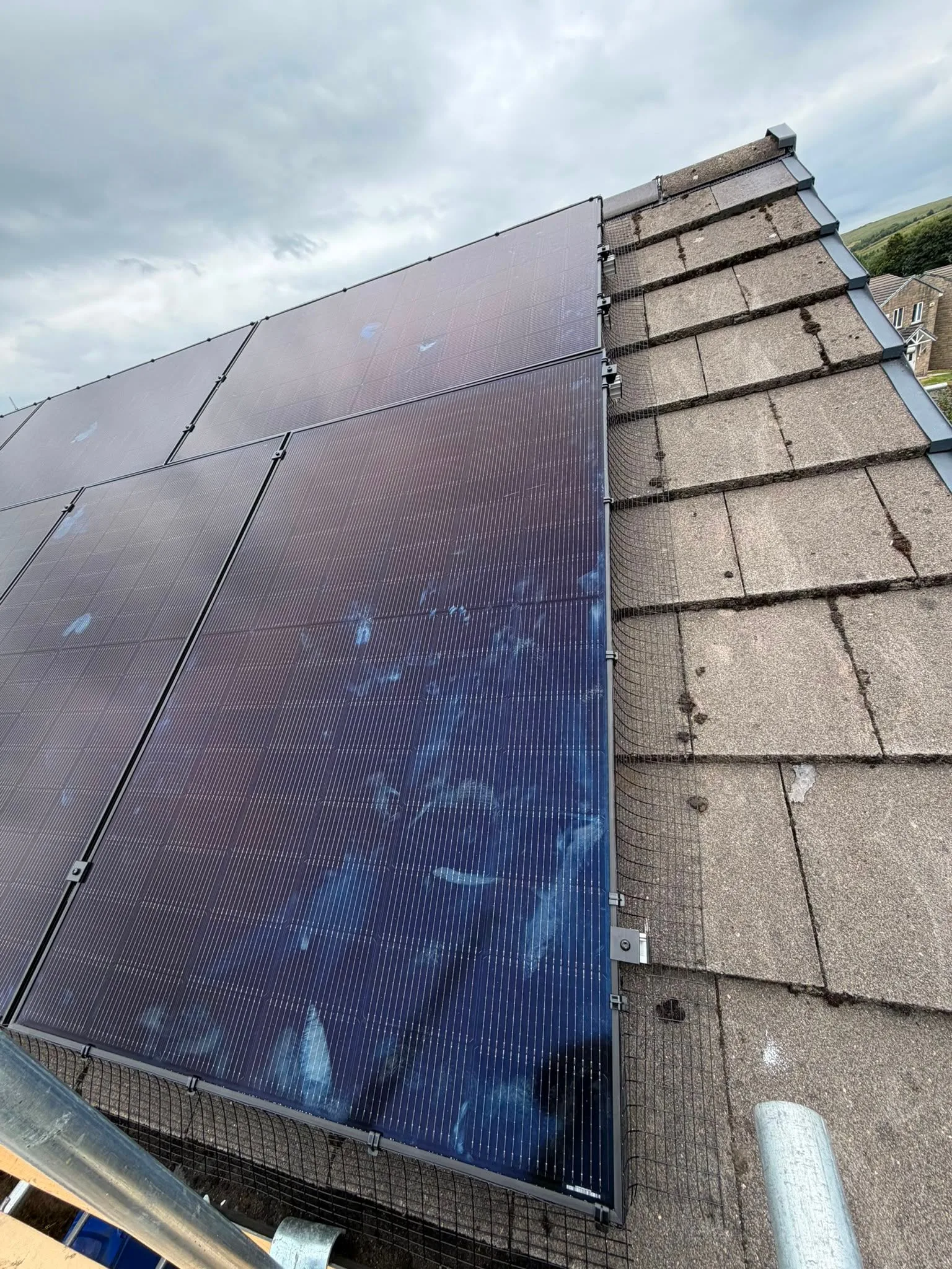 Solar panels on a home roof in Rossendale: 14 panels, 6.65 kWp