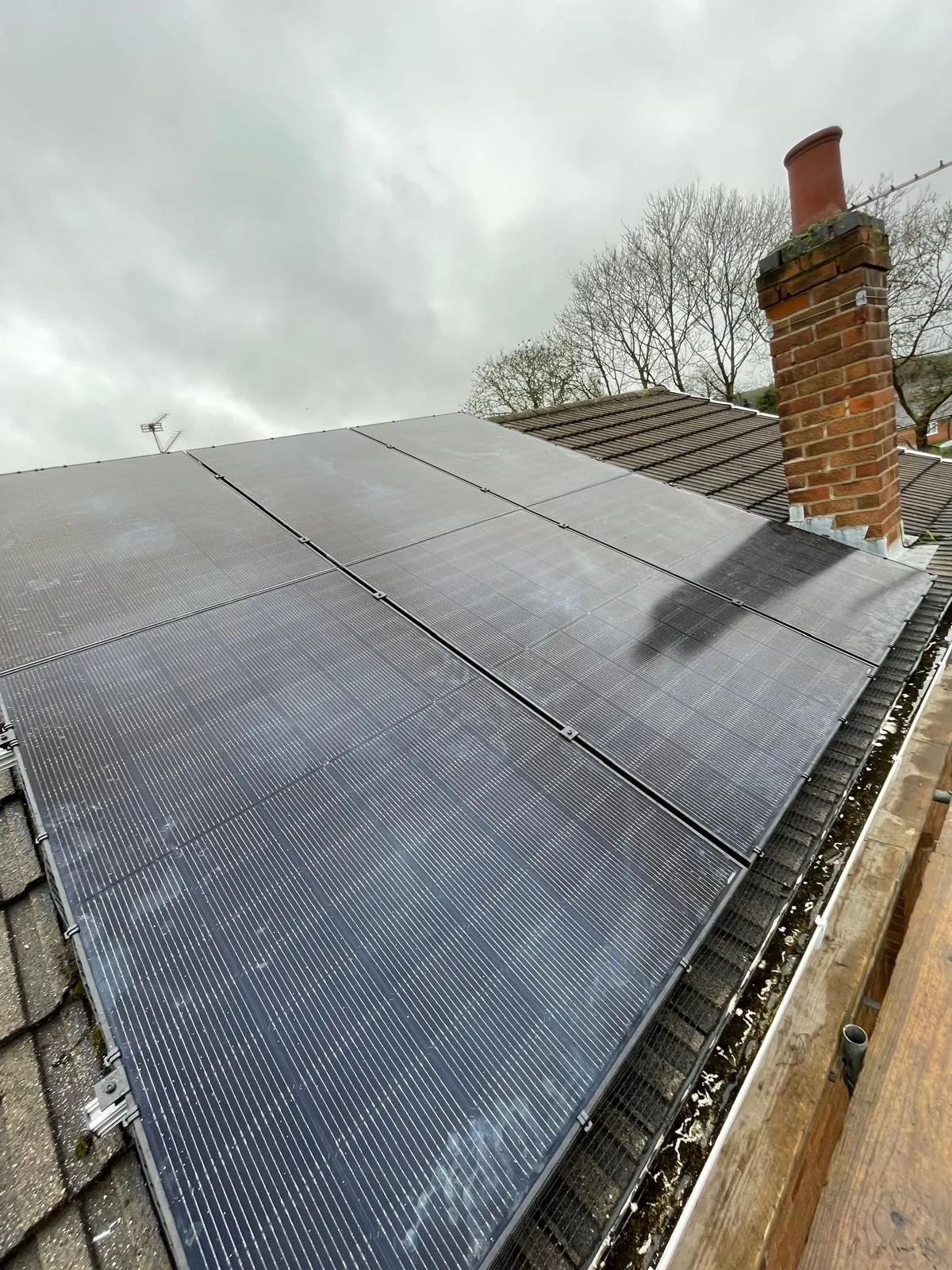 Solar panels on a home roof in Nottinghamshire: 10 panels, 4.75 kWp