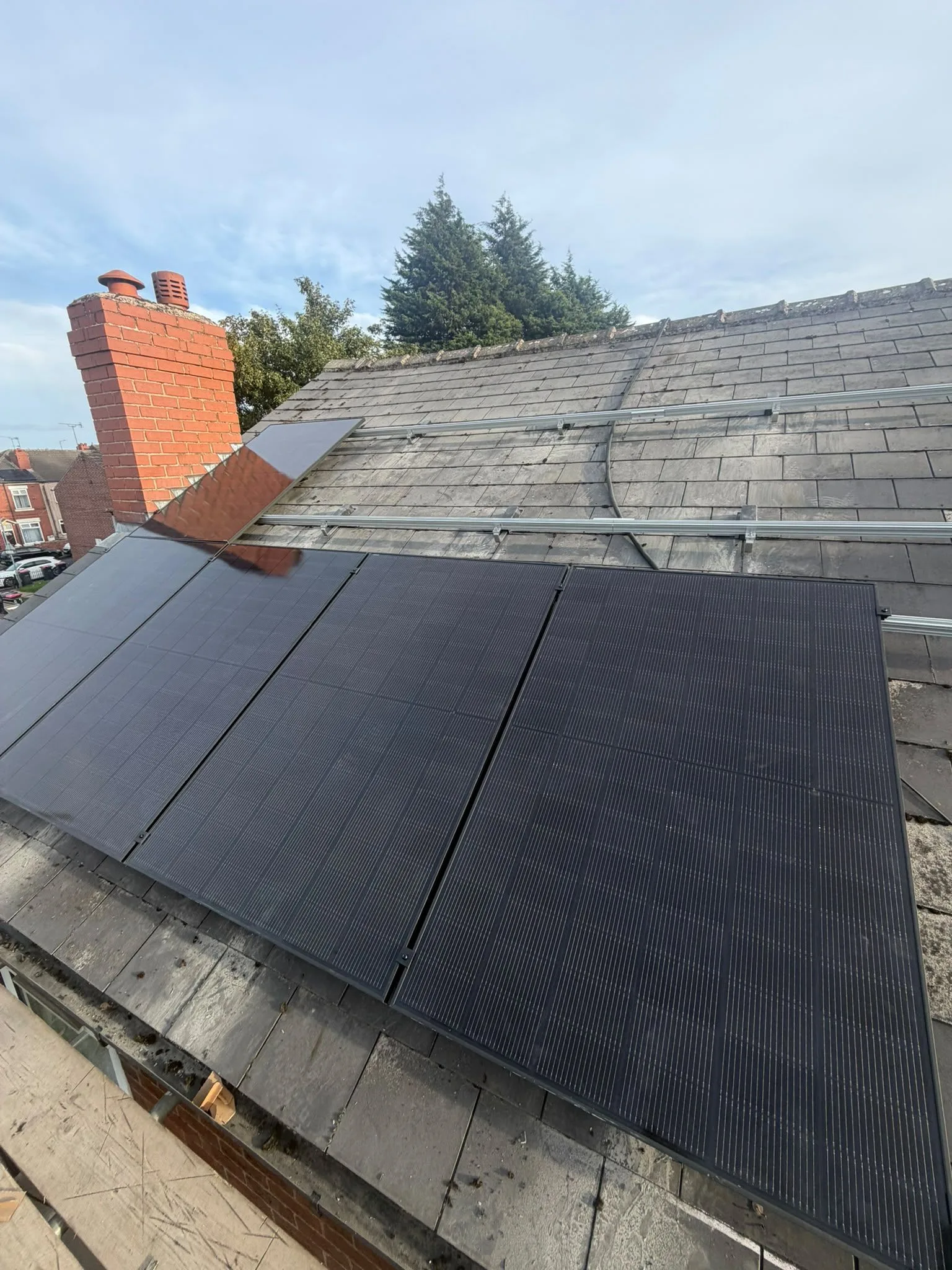 Solar panels on a home roof in South Yorkshire: 14 panels, 6.65 kWp